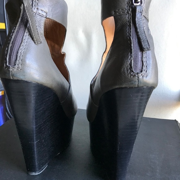 L.A.M.B. platform heels - Picture 7 of 8